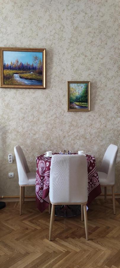 Tranquil Apartment In Vake Tiflis Exterior foto