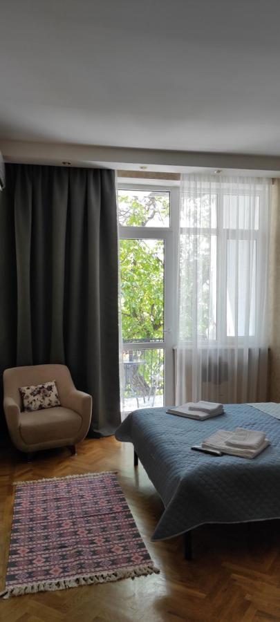 Tranquil Apartment In Vake Tiflis Exterior foto